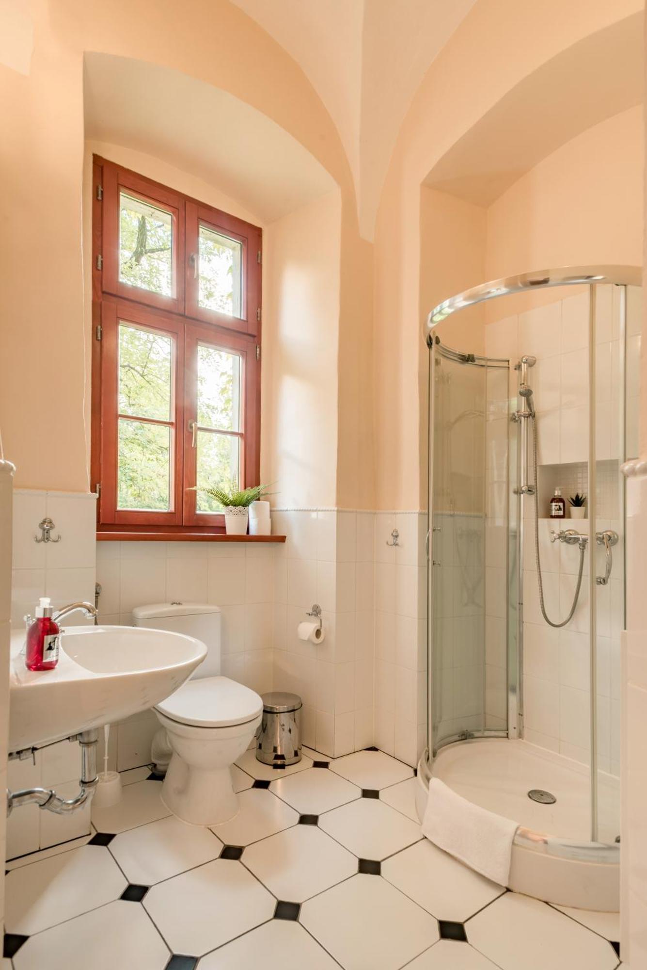 Aparthotel Zamek Dobroszyce Chambre photo