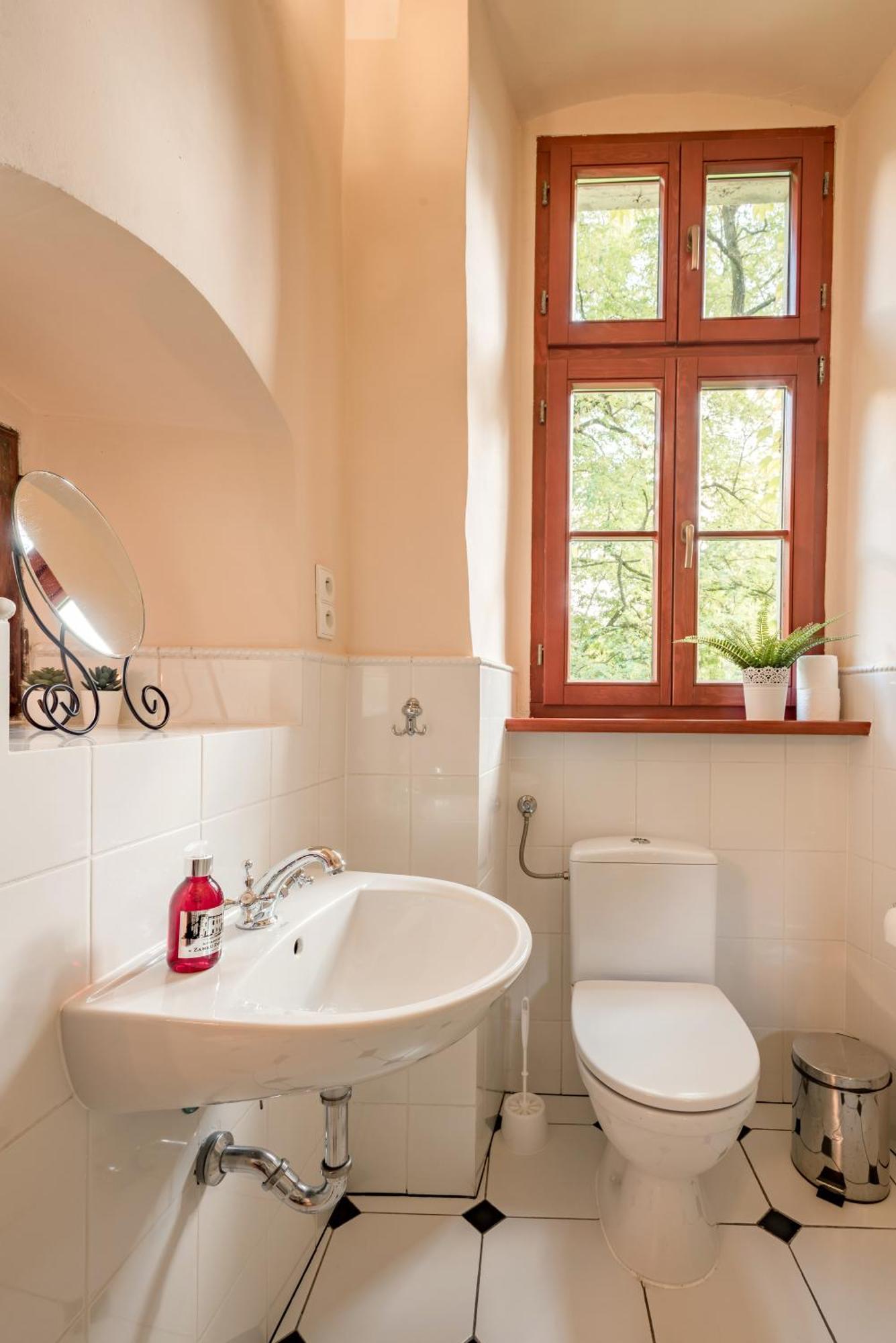 Aparthotel Zamek Dobroszyce Chambre photo