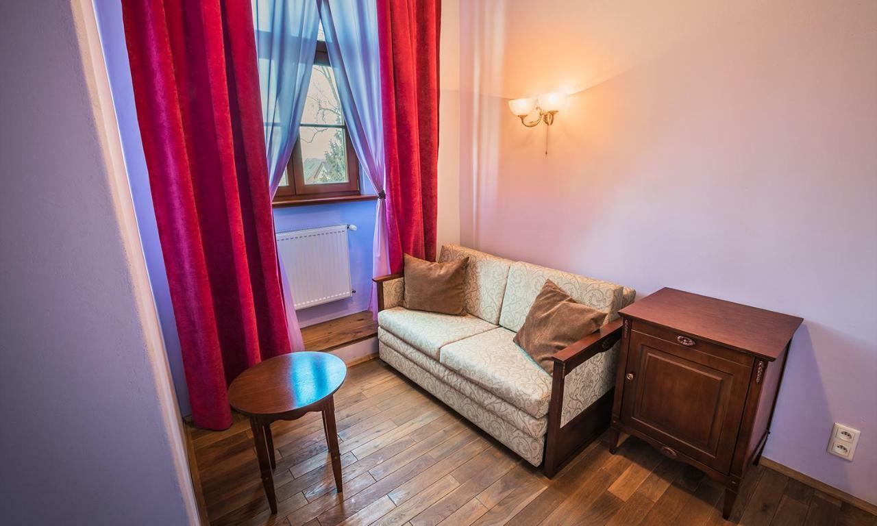 Aparthotel Zamek Dobroszyce Extérieur photo