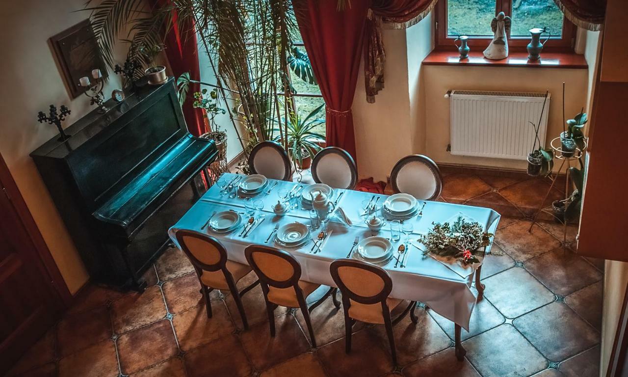 Aparthotel Zamek Dobroszyce Extérieur photo