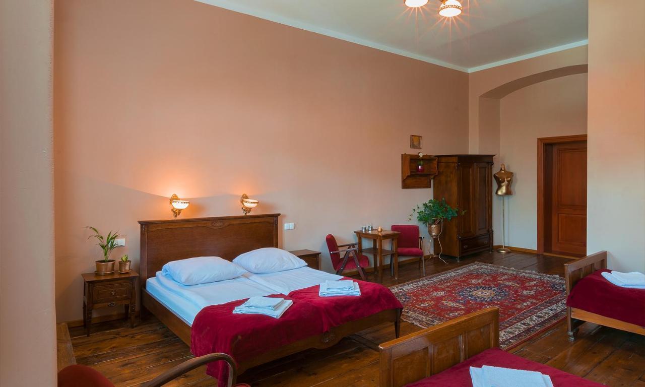 Aparthotel Zamek Dobroszyce Extérieur photo